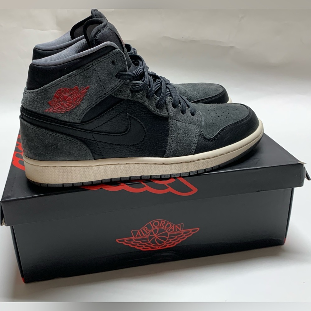 Jordan 1 Retro Mid Black Gym Red Anthracite Mens 9